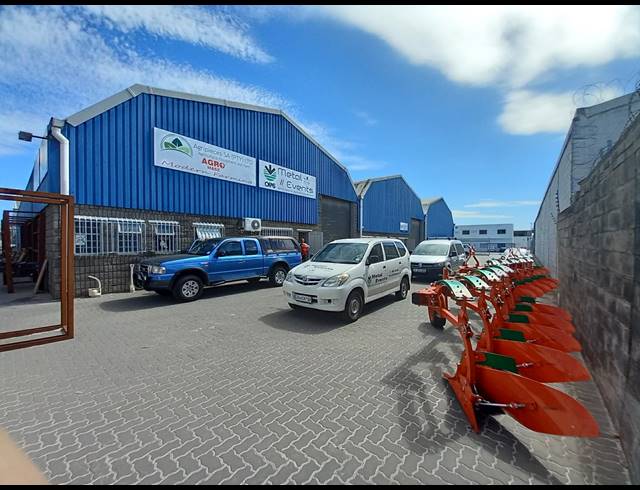291M² FACTORY RENTED IN BRACKENFELL INDUSTRIAL